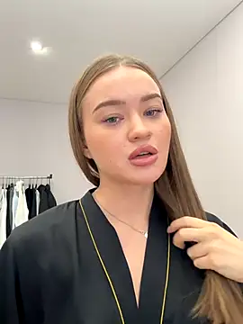 Snapshot of SkylarVoxx chatting on September 2025 10:41:01 AM SkylarVoxx online show from September 2025 10:41:01 AM