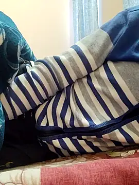 INTERNATIONAL0001 online show from December 2025 02:17:01 AM