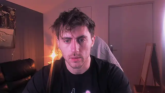 Snapshot of Oscar_Miller_ chatting on September 2025 09:26:02 PM Oscar Miller online show from September 2025 09:26:02 PM