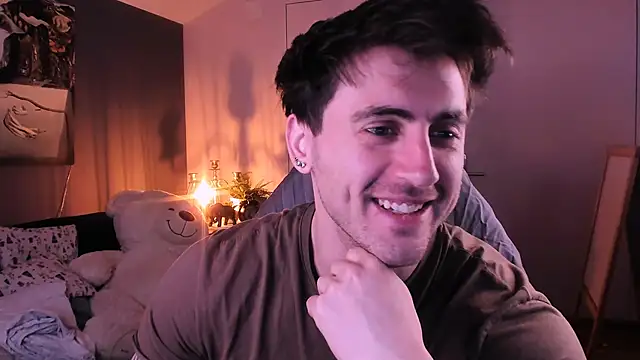 Snapshot of Oscar_Miller_ chatting on September 2025 08:57:01 PM Oscar Miller online show from September 2025 08:57:01 PM