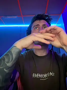 Snapshot of Oscar_Miller_ chatting on October 2025 09:49:02 PM Oscar Miller online show from October 2025 09:49:02 PM