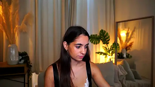 Snapshot of miilky_wayy chatting on September 2025 10:04:02 AM miilky wayy online show from September 2025 10:04:02 AM