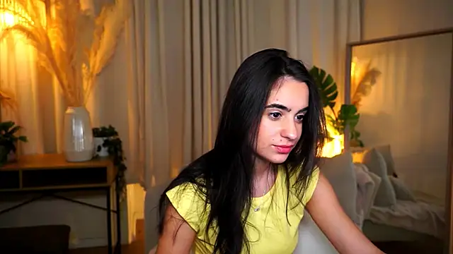 Snapshot of miilky_wayy chatting on October 2025 04:18:02 PM miilky wayy online show from October 2025 04:18:02 PM