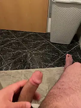 Snapshot of geilheit12 chatting on November 2025 04:17:02 PM geilheit12 online show from November 2025 04:17:02 PM