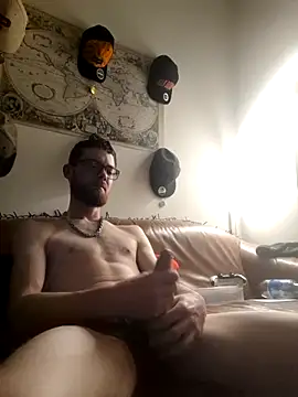 Snapshot of DonMichael chatting on October 2025 02:43:02 AM DonMichael online show from October 2025 02:43:02 AM