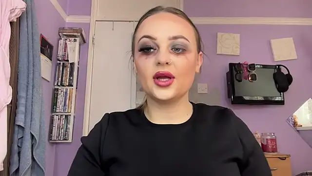 Snapshot of SexySashaxox chatting on October 2025 01:23:02 PM SexySashaxox online show from October 2025 01:23:02 PM