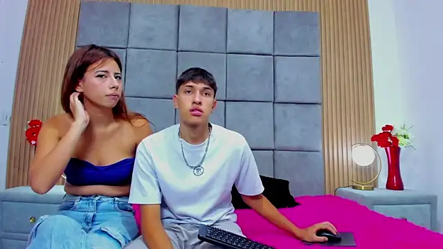 ChanellandMax online show from September 2025 12:53:01 PM