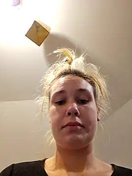 Snapshot of ft1glo chatting on November 2025 03:41:01 AM ft1glo online show from November 2025 03:41:01 AM