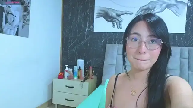 emily vermont online show from December 2025 03:45:02 AM