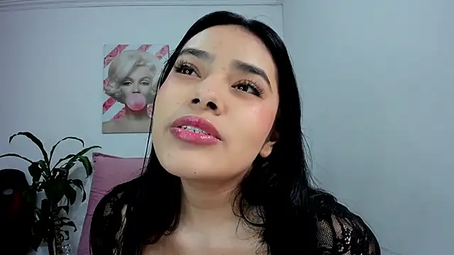 valeria millers online show from December 2025 02:24:01 PM