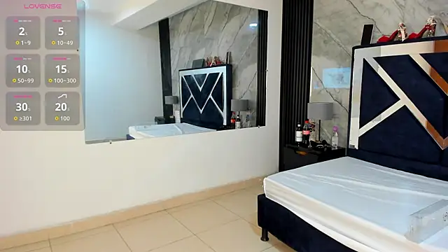 Snapshot of VioletRose_as chatting on October 2025 08:00:02 PM VioletRose as online show from October 2025 08:00:02 PM