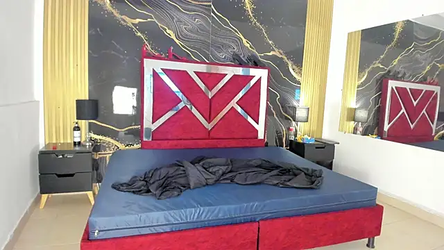 Snapshot of VioletRose_as chatting on October 2025 07:37:02 PM VioletRose as online show from October 2025 07:37:02 PM