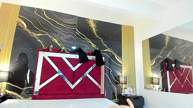 VioletRose as online show from November 2025 04:56:01 AM