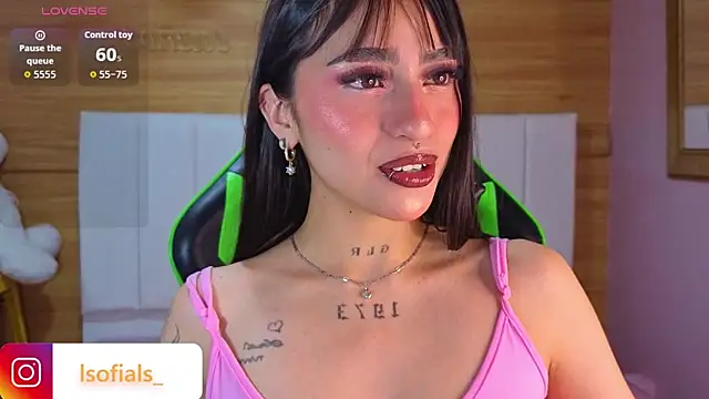 Abril Velvet a  online show from February 2026 07:43:01 PM