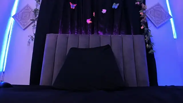 AkiraStone  online show from October 2025 12:17:02 PM