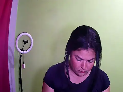 Snapshot of anapaulaa chatting on October 2025 07:07:02 PM anapaulaa online show from October 2025 07:07:02 PM