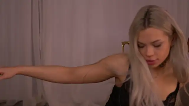 Snapshot of NickyBenz chatting on October 2025 05:53:02 PM NickyBenz online show from October 2025 05:53:02 PM