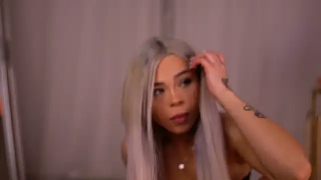 Snapshot of NickyBenz chatting on October 2025 05:55:02 PM NickyBenz online show from October 2025 05:55:02 PM