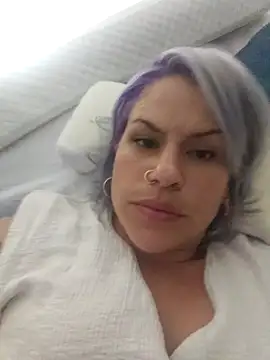 toomuchofafreak online show from October 2025 02:45:01 AM