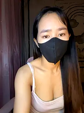 TiNa 04 online show from October 2025 12:18:01 AM