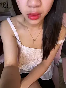 TiNa 04 online show from April 2026 10:29:02 PM