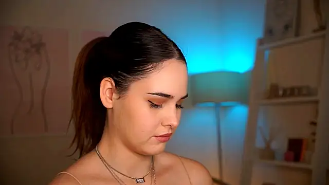 Snapshot of BustyGff chatting on October 2025 09:13:02 AM BustyGff online show from October 2025 09:13:02 AM