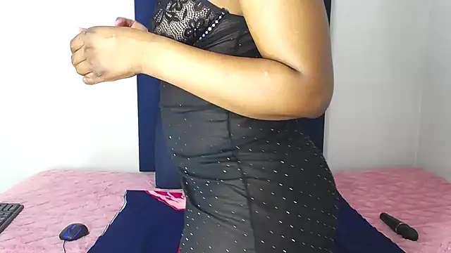 Pinkdollyg online show from April 2026 09:24:01 PM