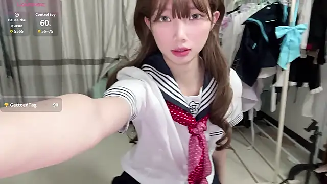 Snapshot of Yiyi-707 chatting on October 2025 11:44:01 AM Yiyi-707 online show from October 2025 11:44:01 AM