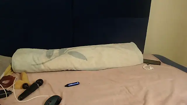 Snapshot of Sexy-Momo chatting on September 2025 05:37:01 PM Sexy-Momo online show from September 2025 05:37:01 PM