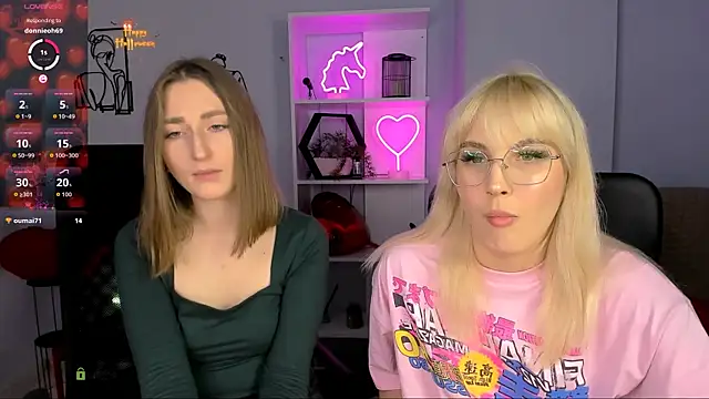 Snapshot of marta_smith chatting on November 2025 08:04:01 AM marta smith online show from November 2025 08:04:01 AM