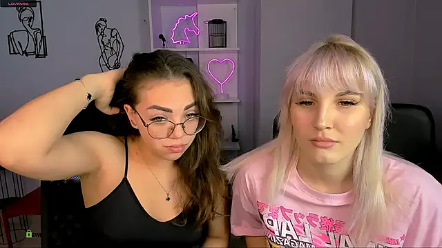 Snapshot of marta_smith chatting on November 2025 06:46:01 AM marta smith online show from November 2025 06:46:01 AM