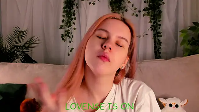 ElizSpieth online show from October 2025 01:59:02 AM