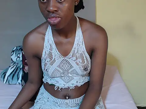 SexyKatLady18 online show from April 2026 11:43:02 PM
