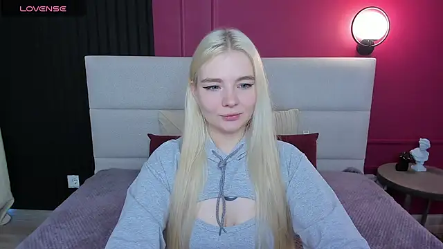 RuthBryant online show from September 2025 08:38:02 AM