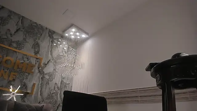 Sophi Johnson online show from June 2026 06:04:02 AM