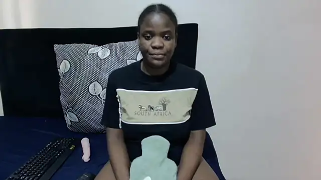 SweetTitties21 online show from June 2026 01:13:01 PM
