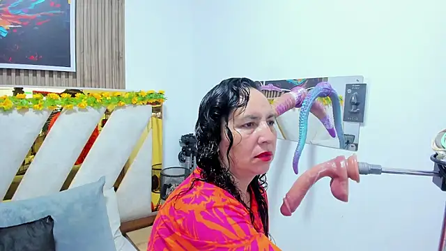 Luna Naughty1 online show from June 2026 09:10:02 AM