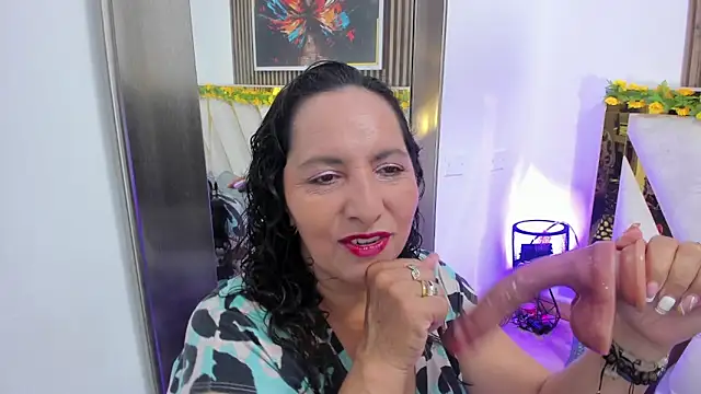 Luna Naughty1 online show from June 2026 03:10:02 PM