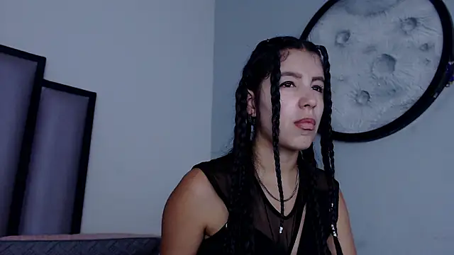 Snapshot of Lucy-23 chatting on February 2026 05:37:01 AM Lucy-23 online show from February 2026 05:37:01 AM