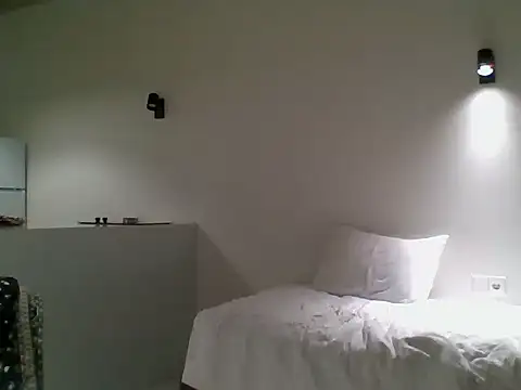 ALICAINWONDERLAND online show from October 2025 03:43:01 PM