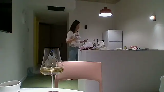 ALICAINWONDERLAND online show from October 2025 05:59:01 PM