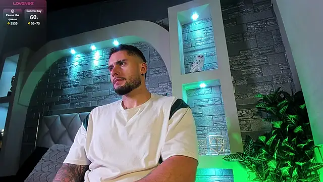 dominic de luca online show from September 2025 02:05:02 AM