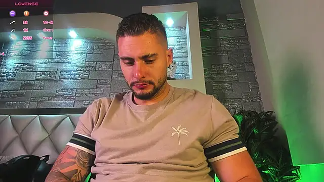 dominic de luca online show from October 2025 03:04:01 AM