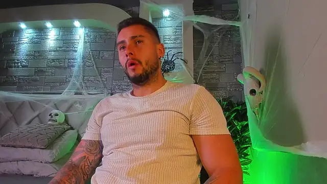 dominic de luca online show from October 2025 03:31:02 AM