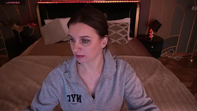 SofiSoft online show from February 2026 06:34:01 AM