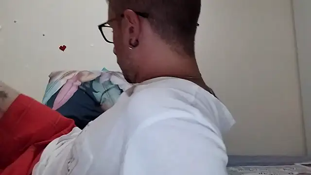 ilovechub112 online show from September 2025 07:37:01 PM