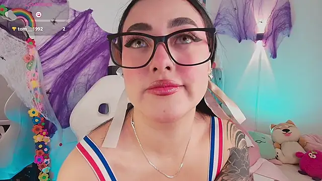 justonecute online show from October 2025 11:38:01 PM