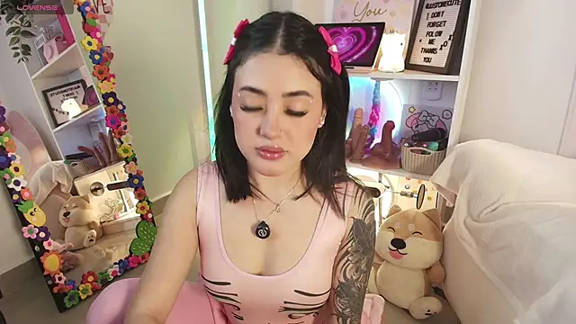 justonecute online show from April 2026 11:29:02 PM
