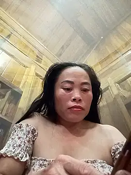 CoMay003 online show from October 2025 04:59:02 PM