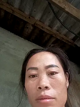 CoMay003 online show from October 2025 01:47:01 AM